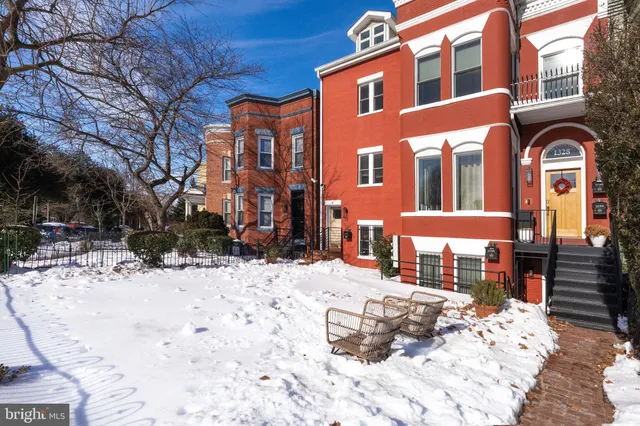 $4,600 | 1328 Maryland Avenue Northeast, Unit 3, Washington, DC 20002