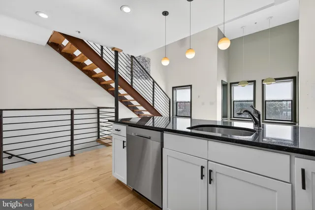 $4,600 | 1328 Maryland Avenue Northeast, Unit 3, Washington, DC 20002