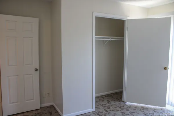 $795 | 923 Vance Jackson Road, Unit 1007, San Antonio, TX 78201