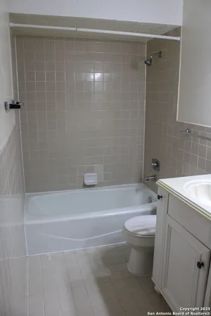 $795 | 923 Vance Jackson Road, Unit 1007, San Antonio, TX 78201