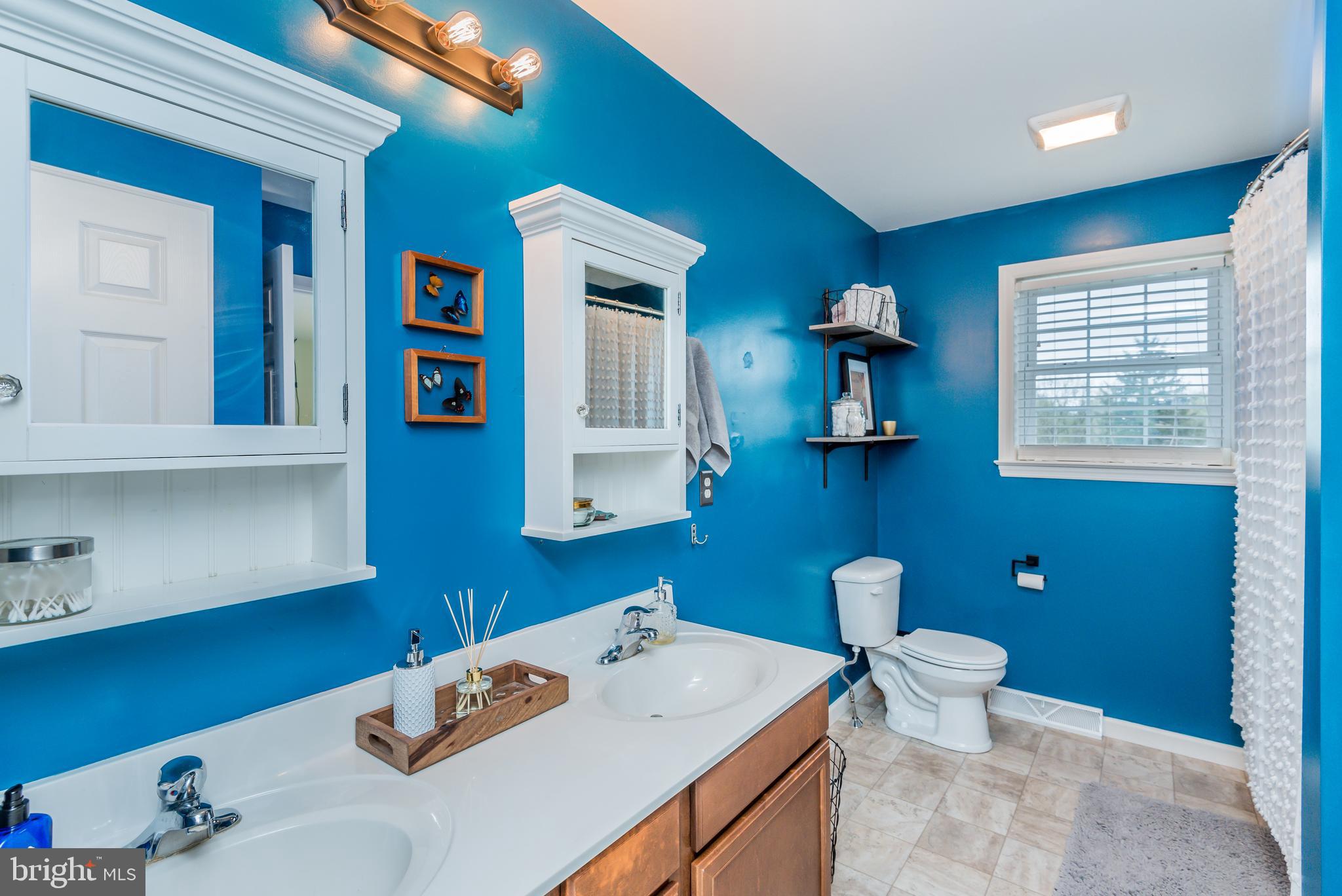 1798 Campus Road Elizabethtown, PA 17022 - Photo 14 of 26 Full bath on upper level