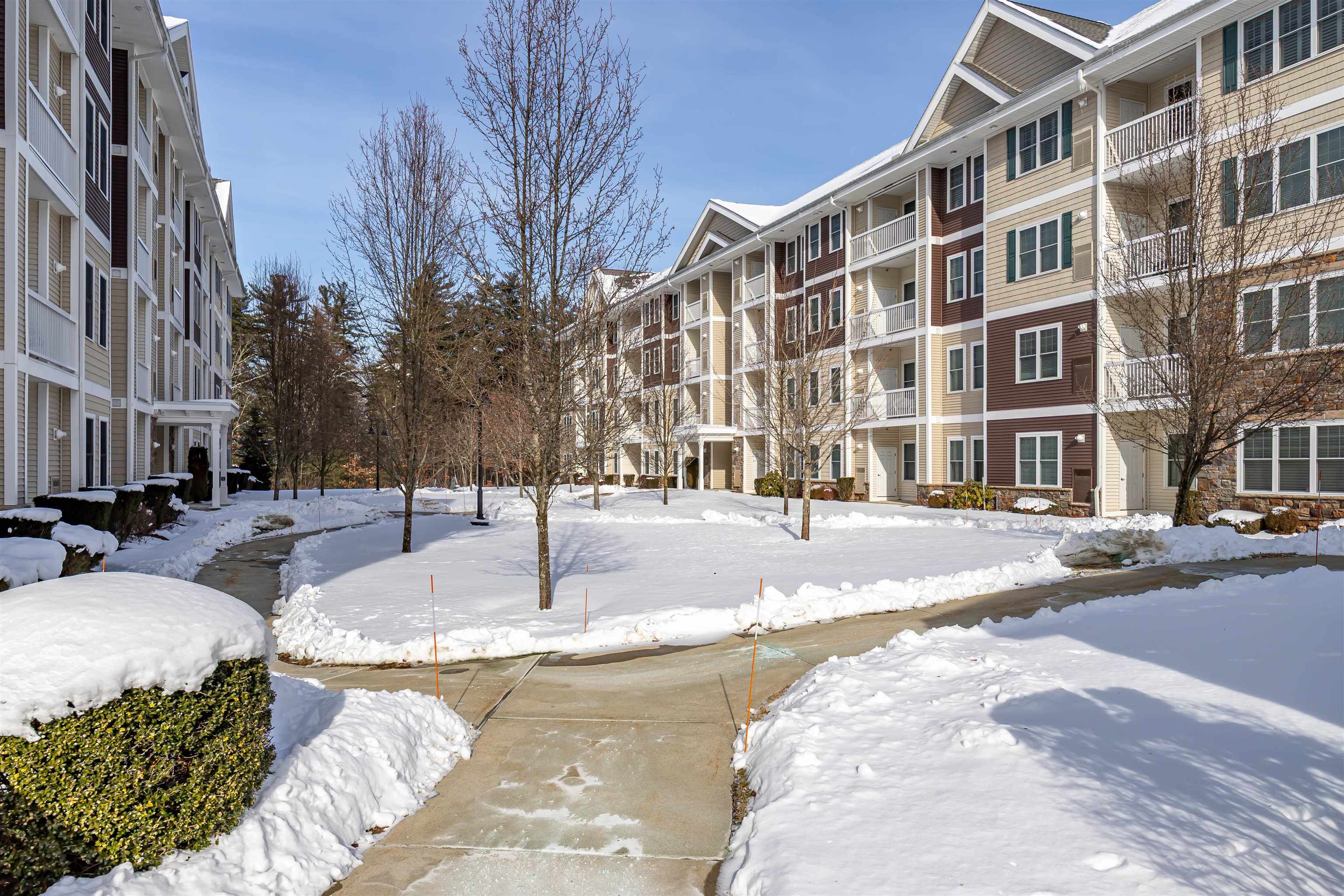 10 Braemoor Woods Road, Unit 300 Salem, NH 03079 - Photo 15 of 36