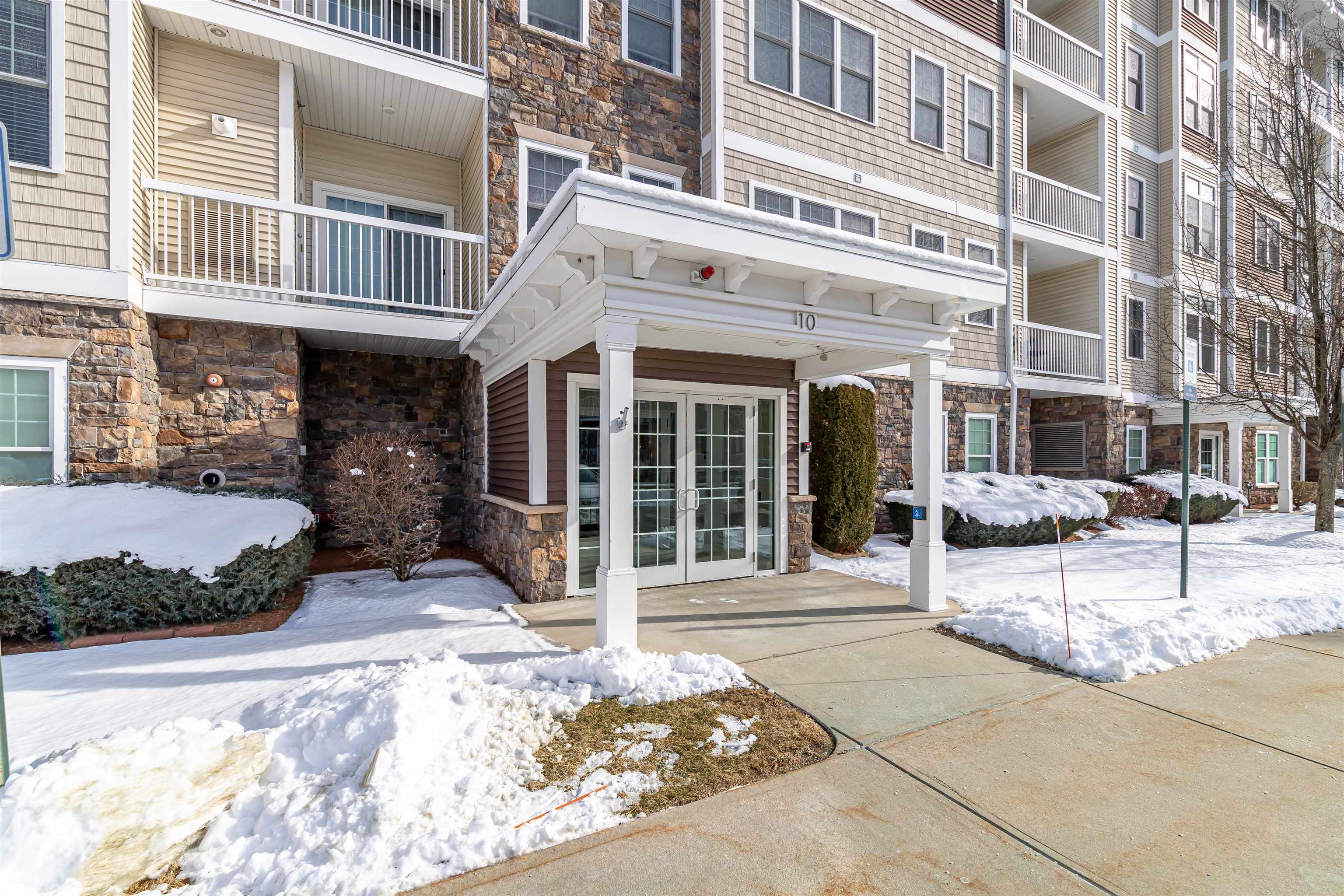 10 Braemoor Woods Road, Unit 300 Salem, NH 03079 - Photo 28 of 31