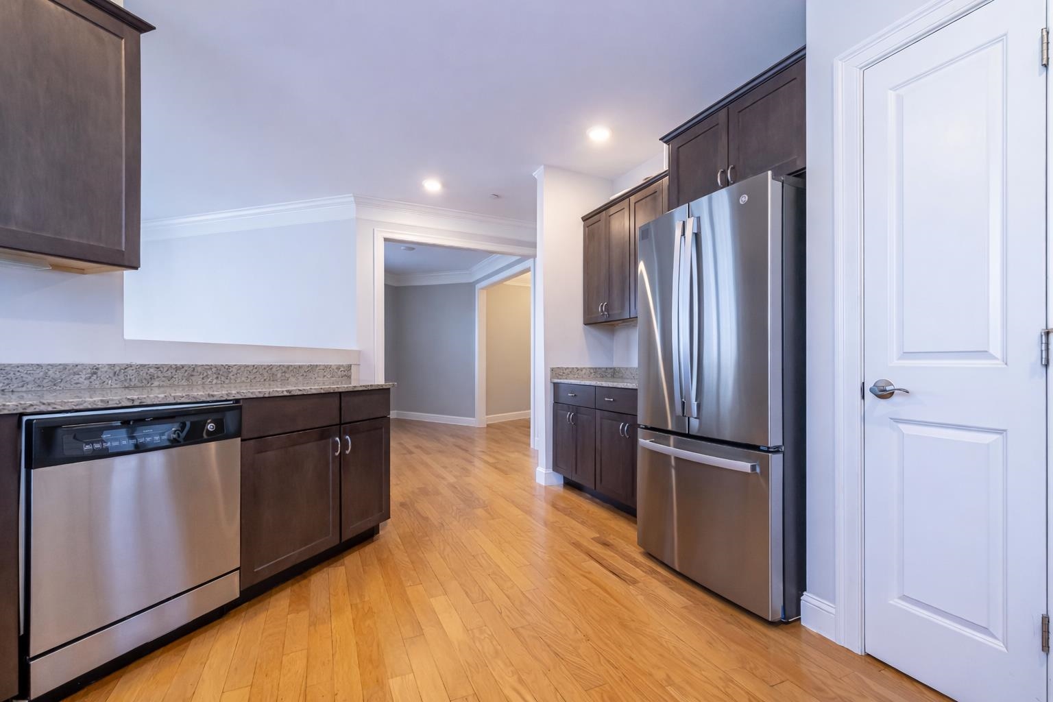 10 Braemoor Woods Road, Unit 300 Salem, NH 03079 - Photo 31 of 36