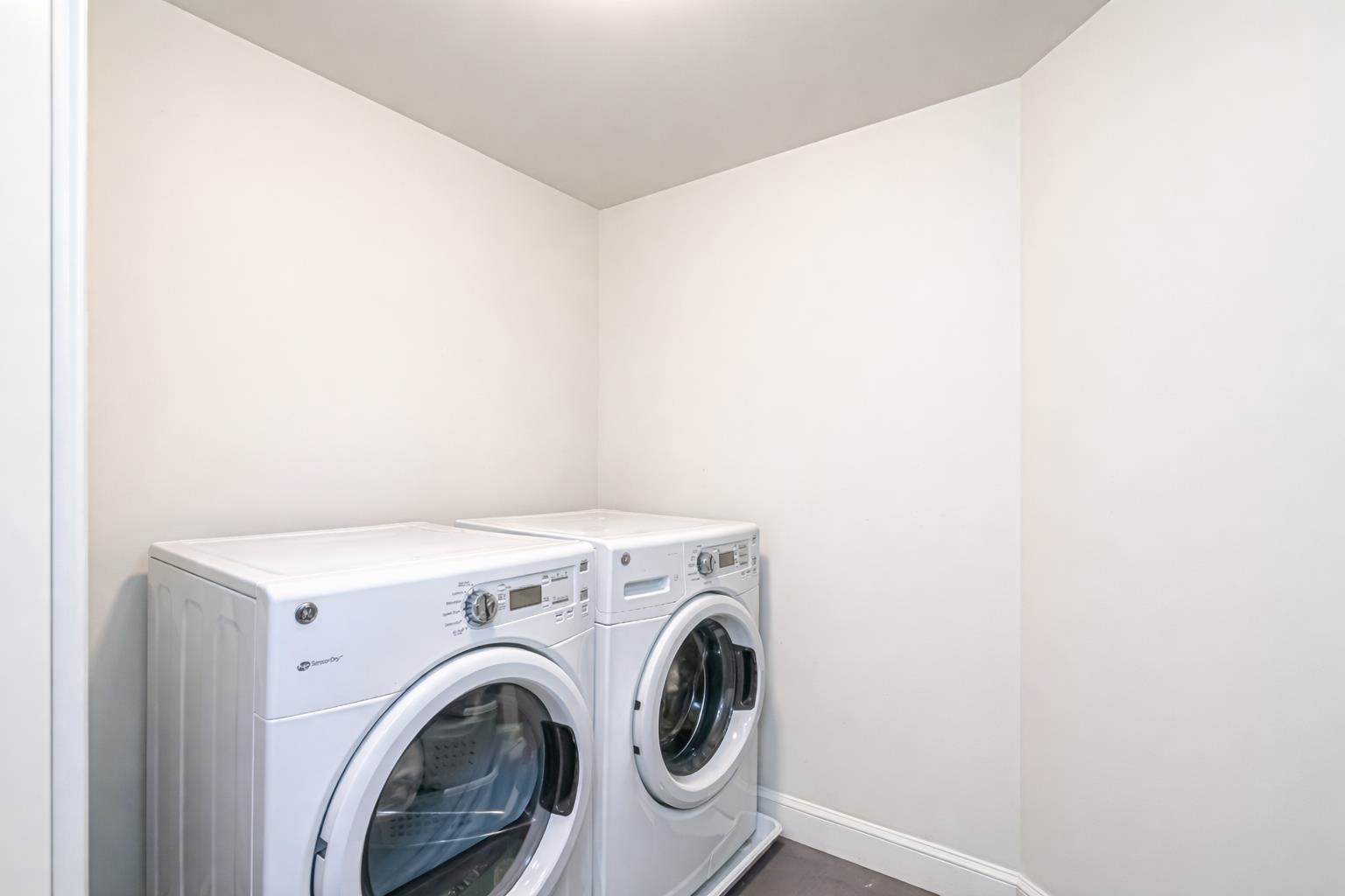 10 Braemoor Woods Road, Unit 300 Salem, NH 03079 - Photo 32 of 36