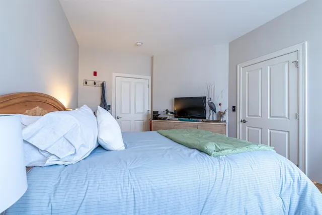 $615,000 | 10 Braemoor Woods Road, Unit 300, Salem, NH 03079