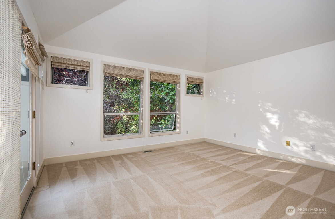 2216 19th Avenue East Seattle, WA 98112 - Photo 17 of 23 an empty room with windows