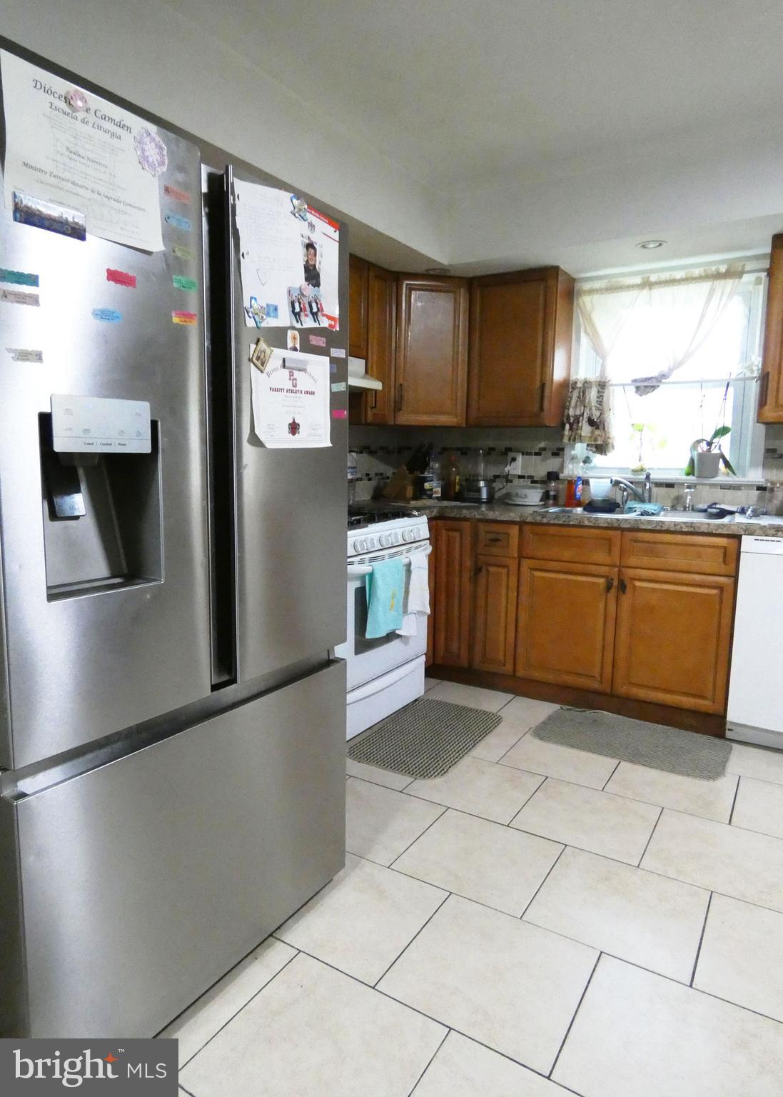 256 H Street Carneys Point, NJ 08069 - Photo 11 of 21