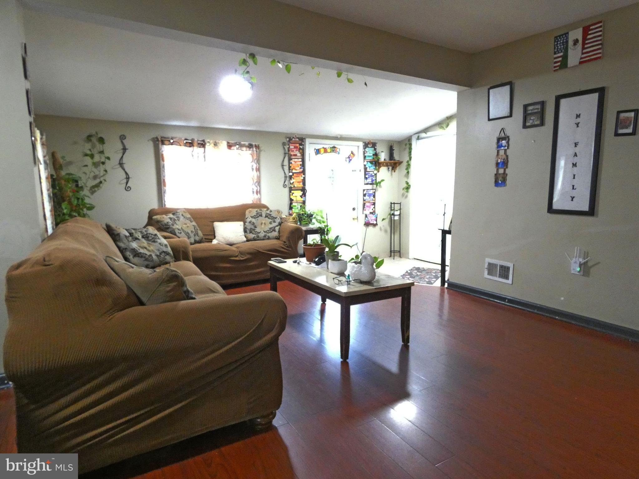 256 H Street Carneys Point, NJ 08069 - Photo 7 of 21