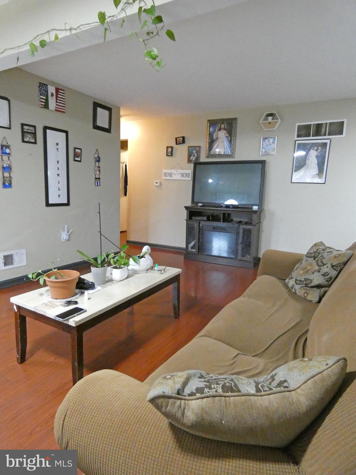 256 H Street Carneys Point, NJ 08069 - Photo 8 of 21