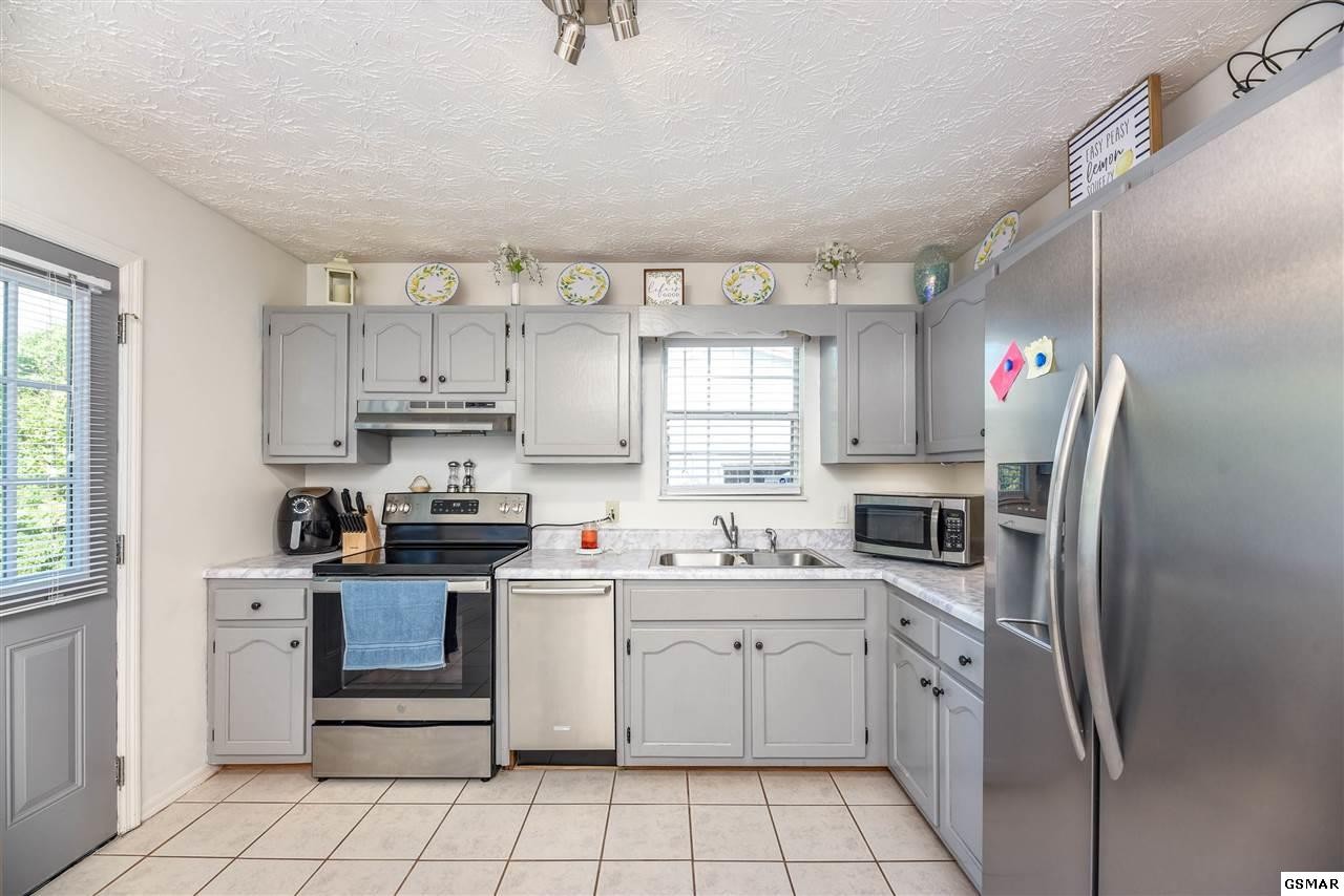 1822 Norlil Road Sevierville, TN 37876 - Photo 6 of 23 Gallery Image 6