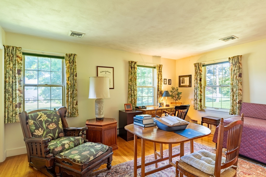 1196 Florence Road Northampton, MA 01062 - Photo 28 of 40