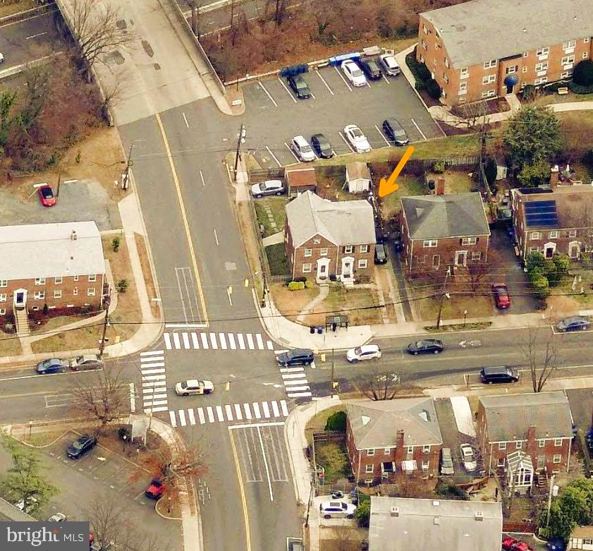 203 South Courthouse Road Arlington, VA 22204 - Photo 36 of 43 a city view