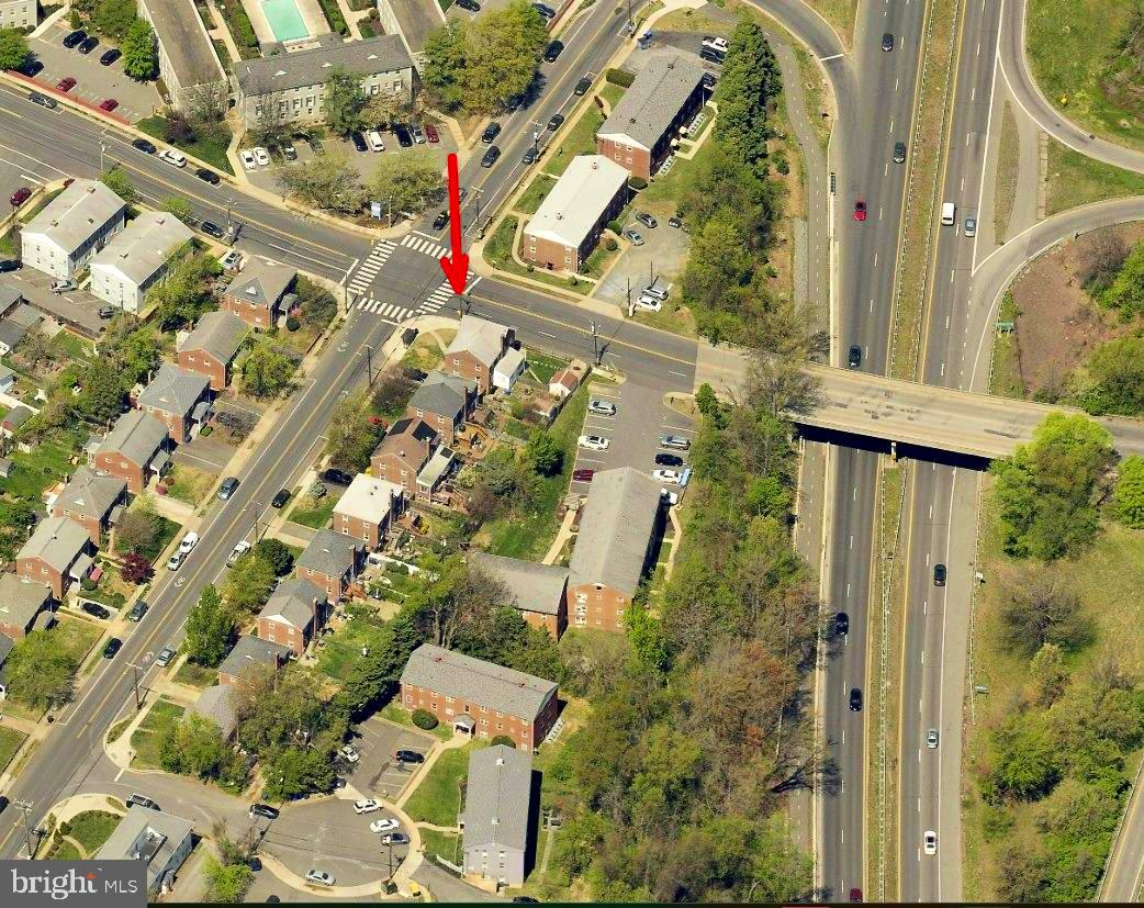 203 South Courthouse Road Arlington, VA 22204 - Photo 37 of 43