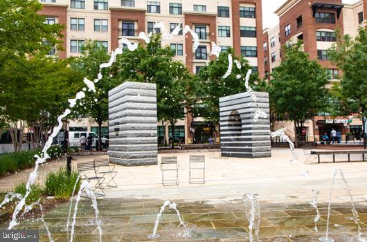 203 South Courthouse Road Arlington, VA 22204 - Photo 40 of 43 a view of a building with a bench