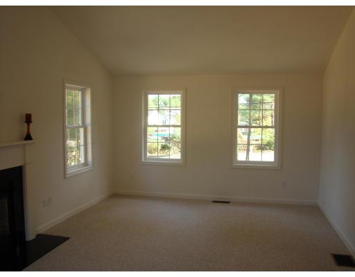 66 Parker Road Shirley, MA 01464 - Photo 11 of 24
