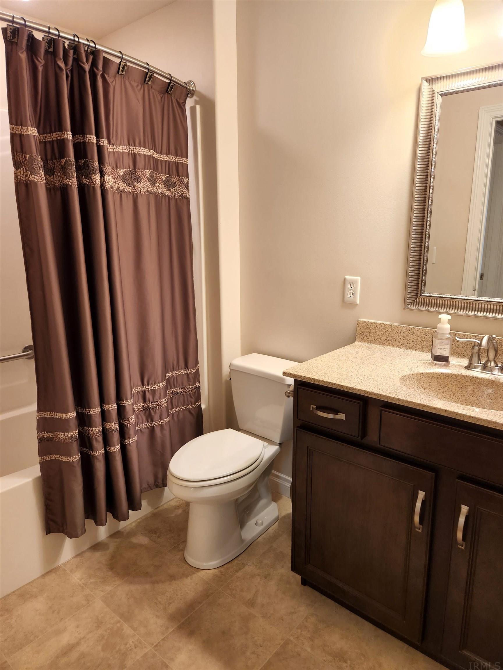 466 South Kluemper Road Jasper, IN 47546 - Photo 17 of 19 Gallery Image 17