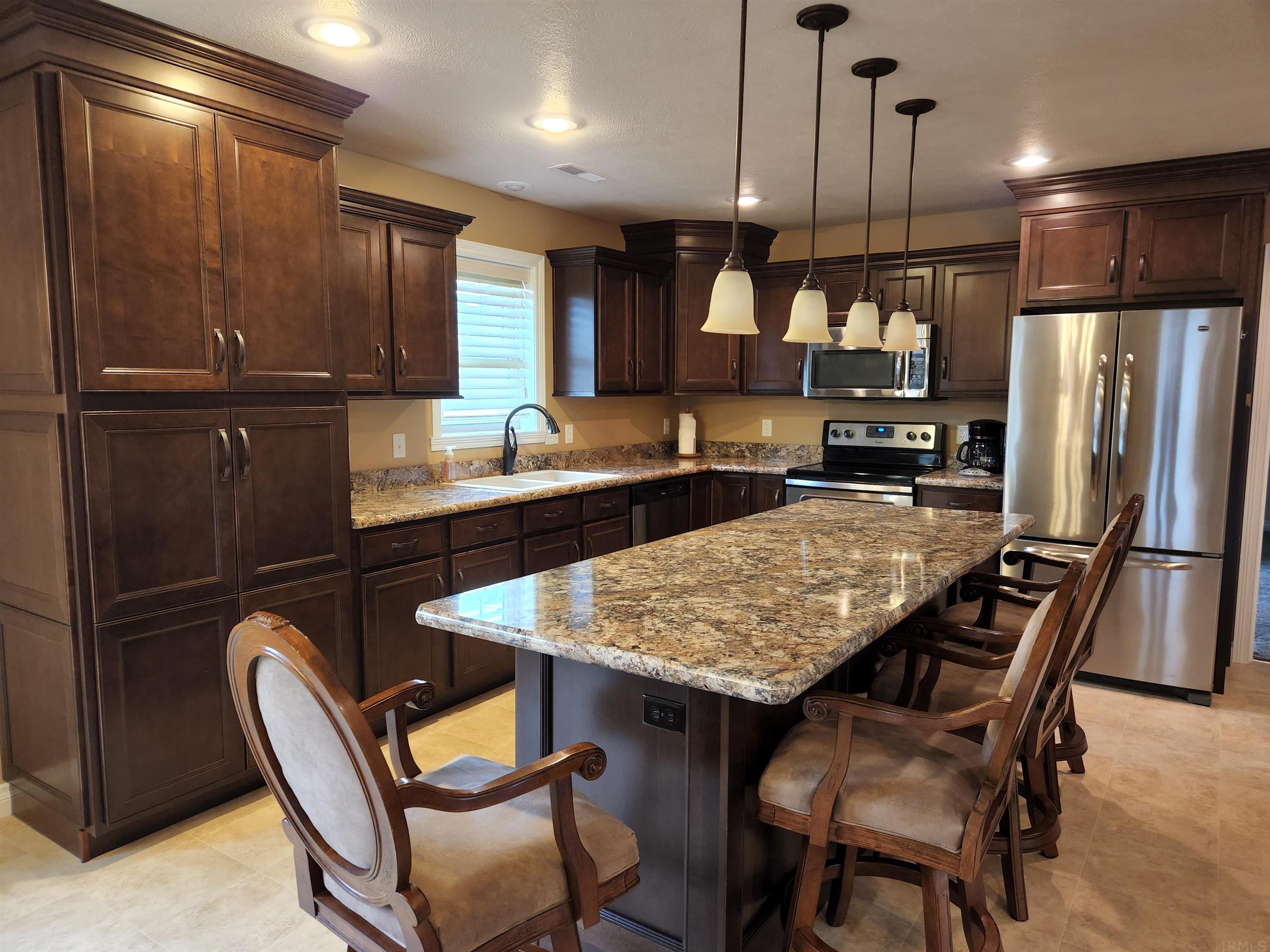 466 South Kluemper Road Jasper, IN 47546 - Photo 10 of 19 Gallery Image 10