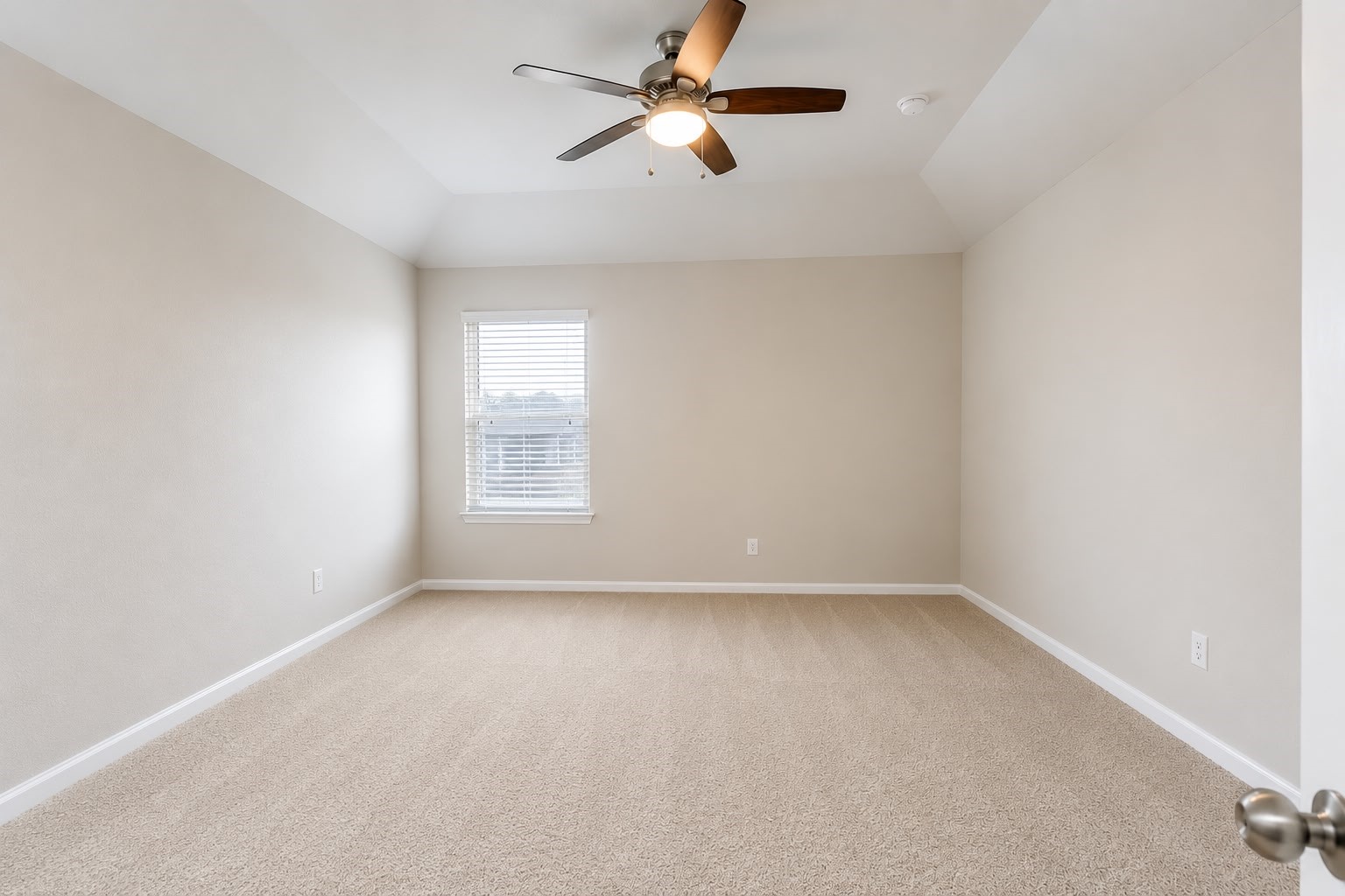 2835 Autumn Mist Lane Conroe, TX 77304 - Photo 19 of 36 Bedroom #2