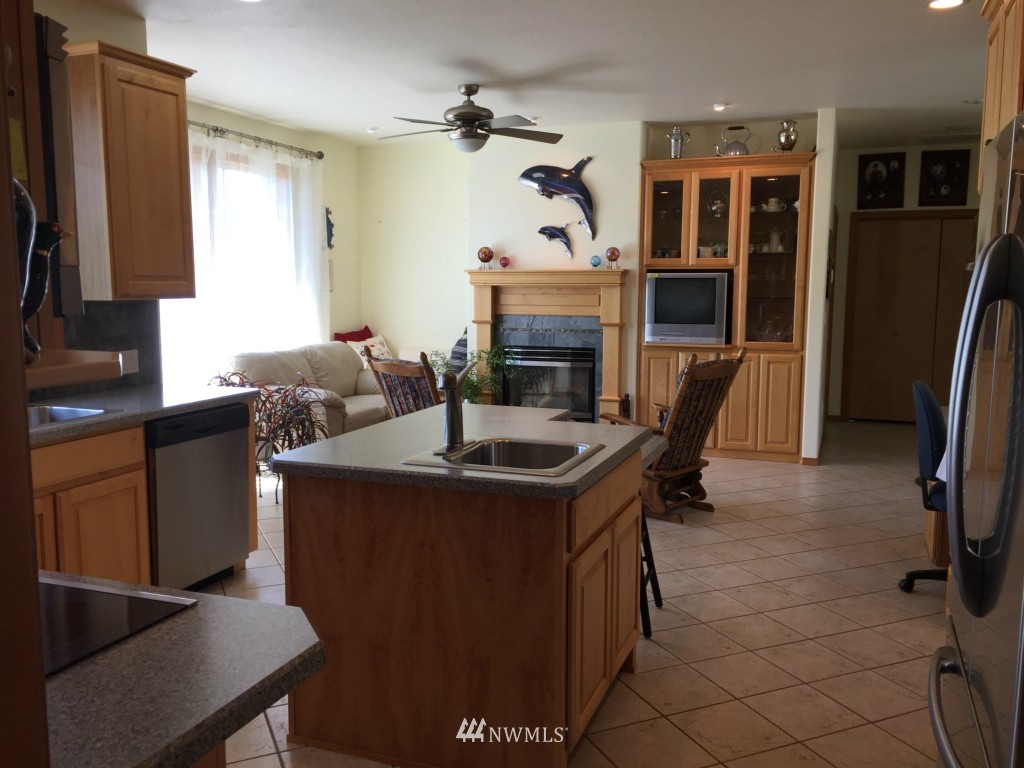 442 Bond Road Castle Rock, WA 98611 - Photo 7 of 16