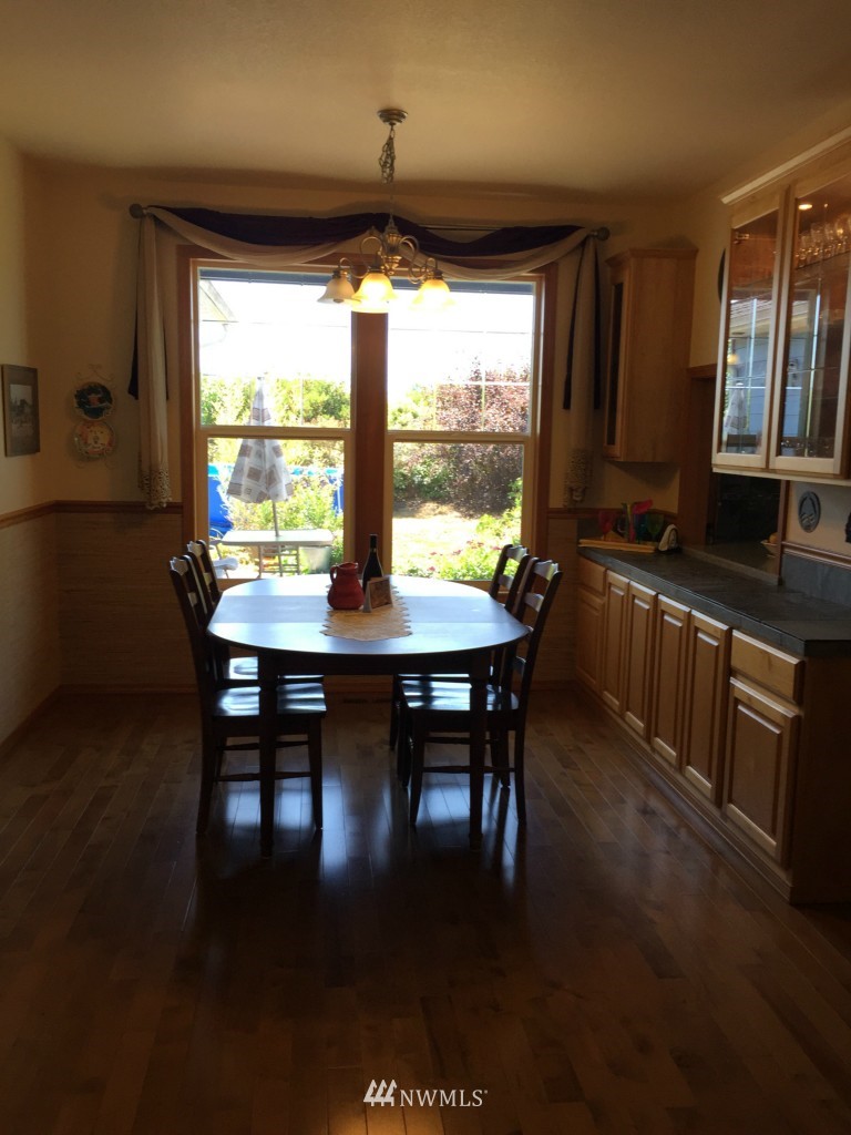 442 Bond Road Castle Rock, WA 98611 - Photo 9 of 16