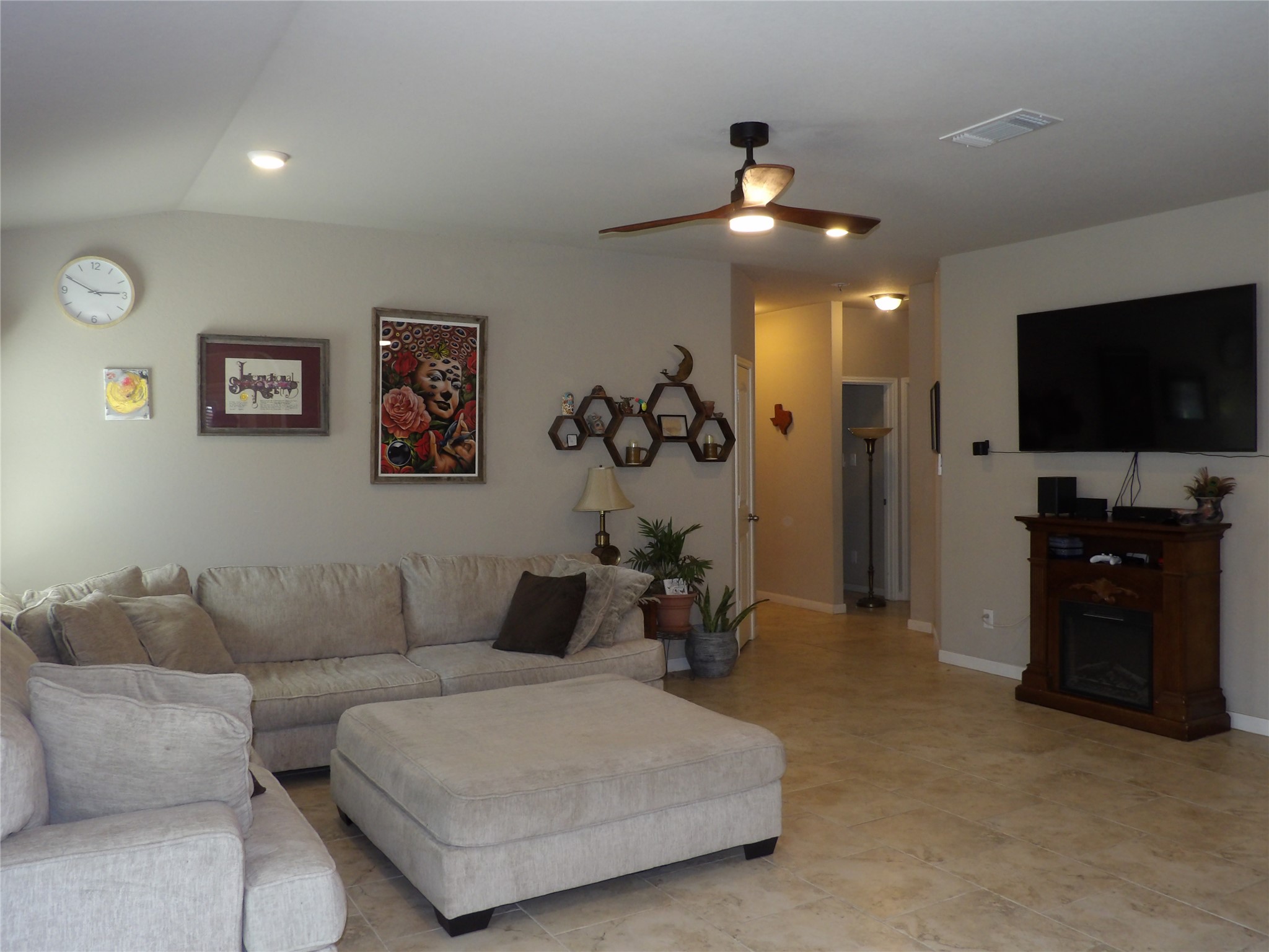 930 Pumpkin Ridge New Braunfels, TX 78130 - Photo 8 of 32 Spacious living area featuring neutral-toned walls, tile flooring, recessed lighting, and a ceiling fan