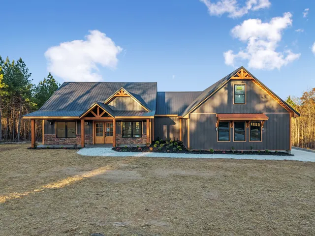 $589,000 | 3993 Hwy 231 Erin Tn 37061, Erin, TN 37061