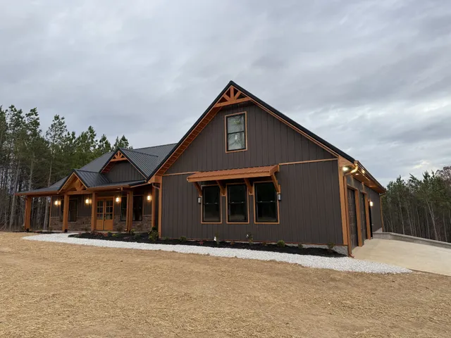 $589,000 | 3993 Hwy 231 Erin Tn 37061, Erin, TN 37061