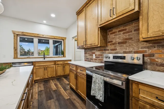 $589,000 | 3993 Hwy 231 Erin Tn 37061, Erin, TN 37061