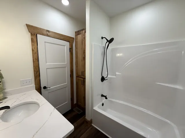 $589,000 | 3993 Hwy 231 Erin Tn 37061, Erin, TN 37061