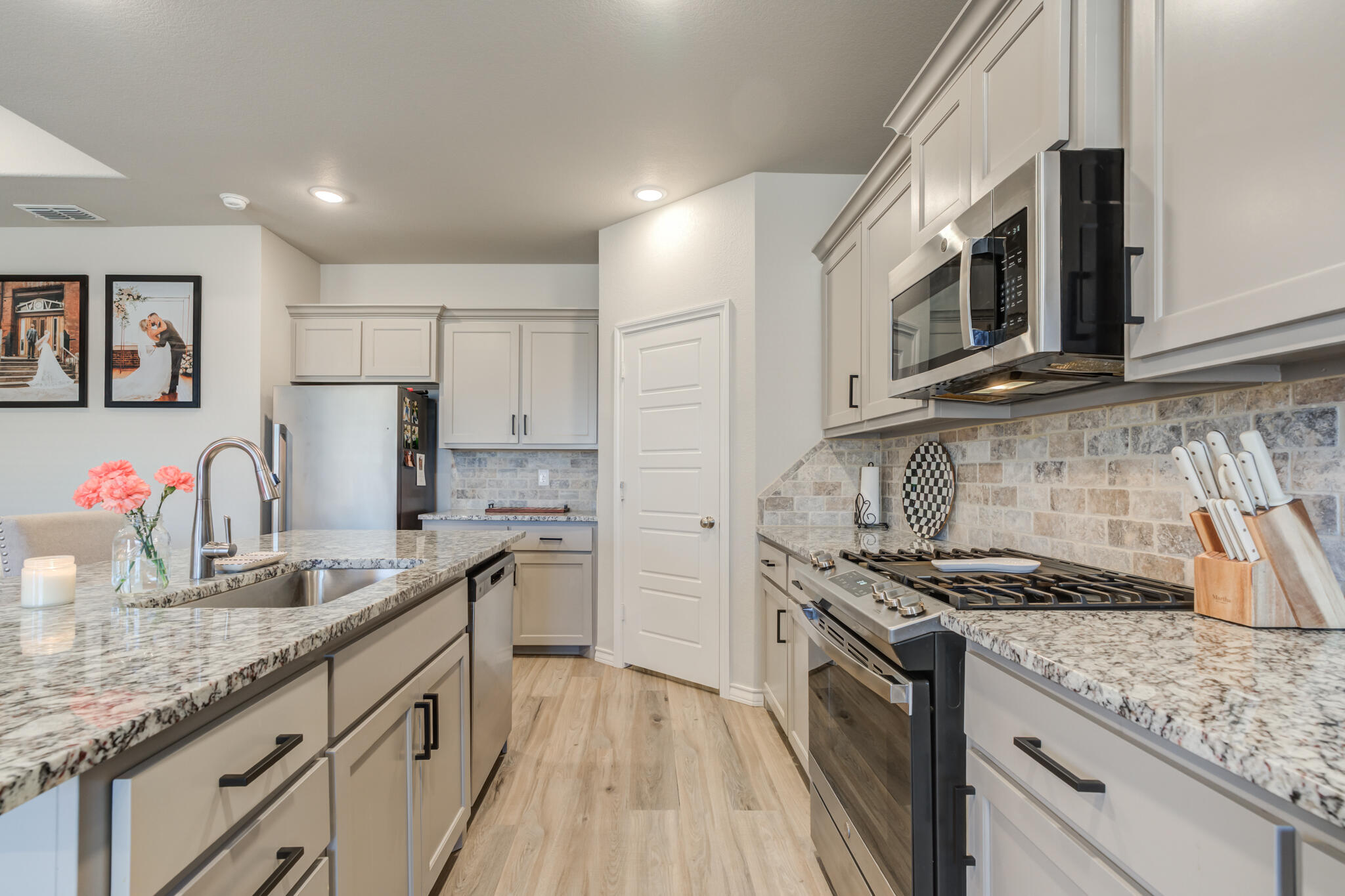 812 North 3rd Street Wolfforth, TX 79382 - Photo 18 of 44 DSC02486_87_88_89_90