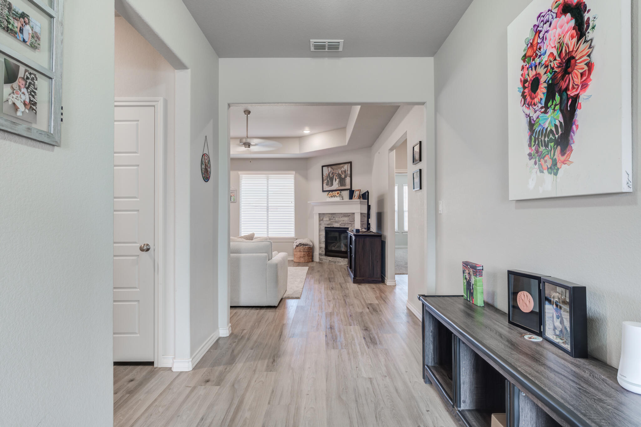 812 North 3rd Street Wolfforth, TX 79382 - Photo 5 of 44 DSC02371_2_3_4_5