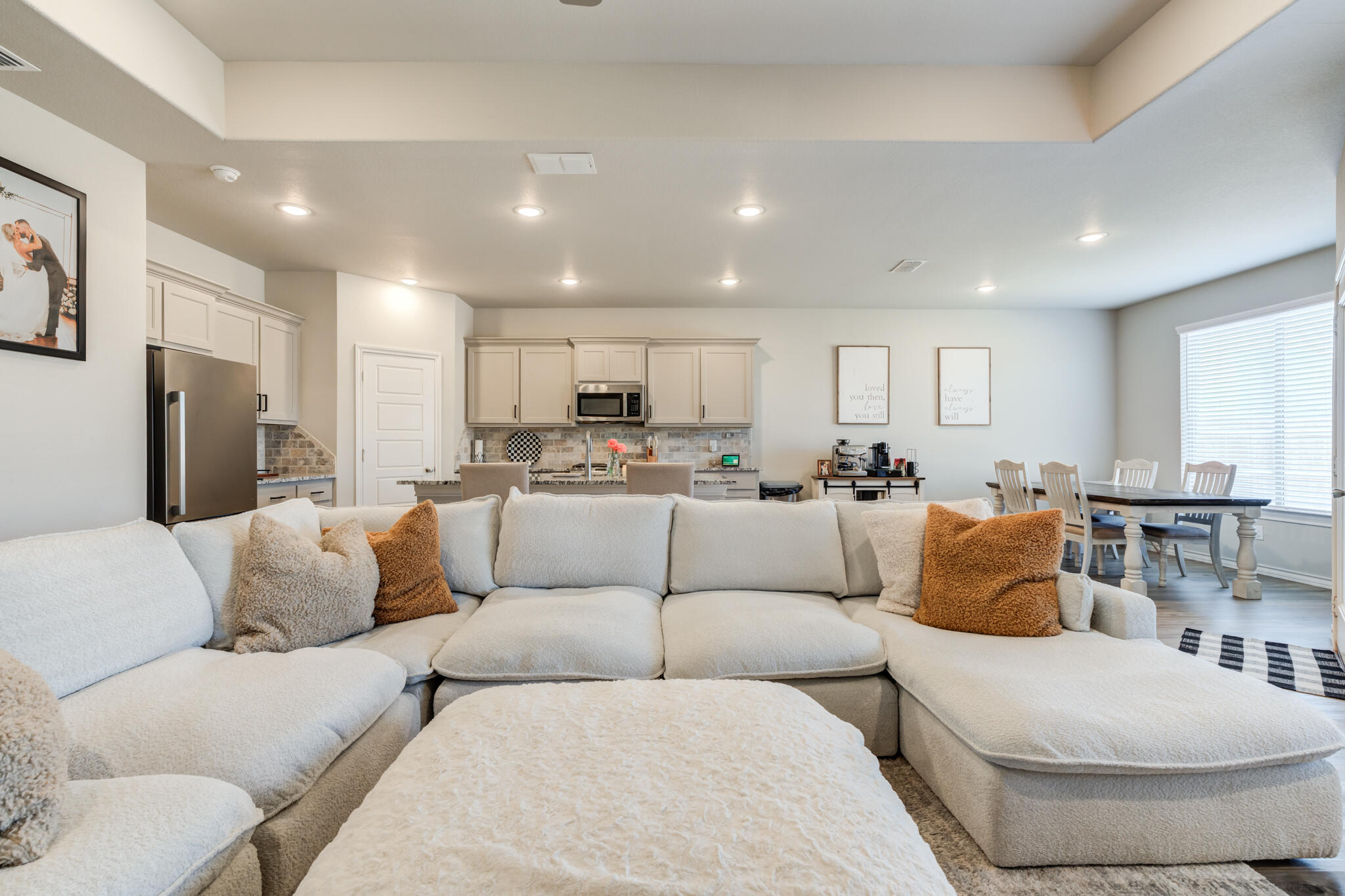 812 North 3rd Street Wolfforth, TX 79382 - Photo 7 of 44 DSC02426_27_28_29_30