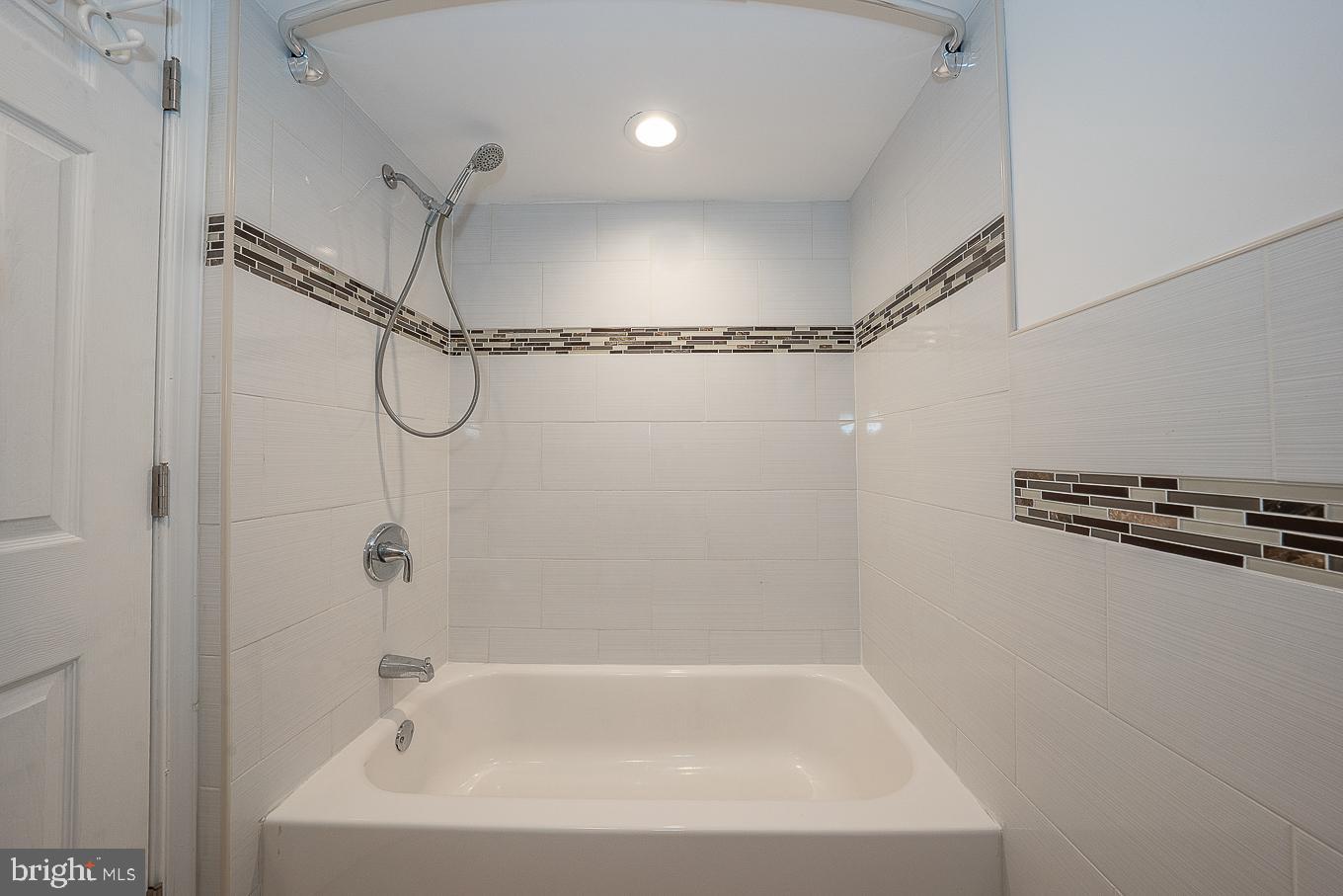 445 Hampden Road Upper Darby, PA 19082 - Photo 44 of 59