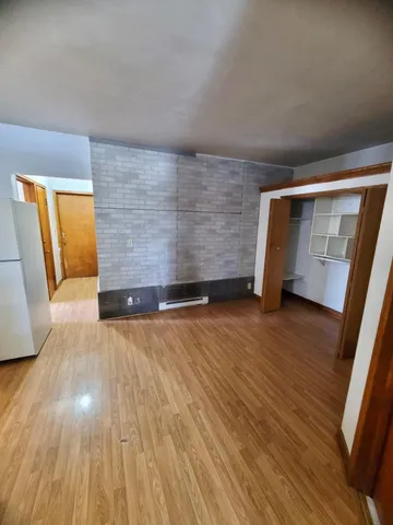 $950 | 3277 South 10th Street, Unit 1, Milwaukee, WI 53215