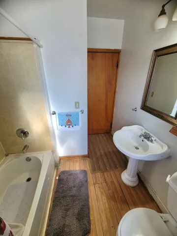 $950 | 3277 South 10th Street, Unit 1, Milwaukee, WI 53215