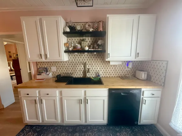 $350,000 | 524 High Street, Shoals, IN 47581