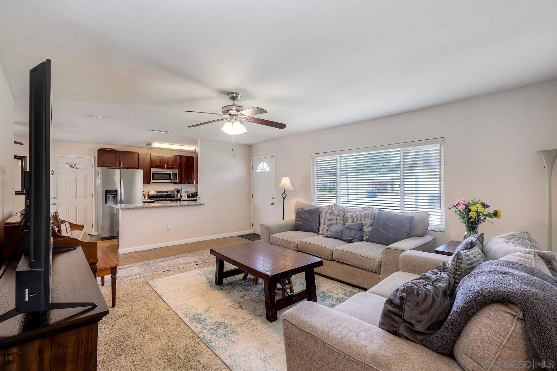 723 Osage Street Spring Valley, CA 91977 - Photo 7 of 33