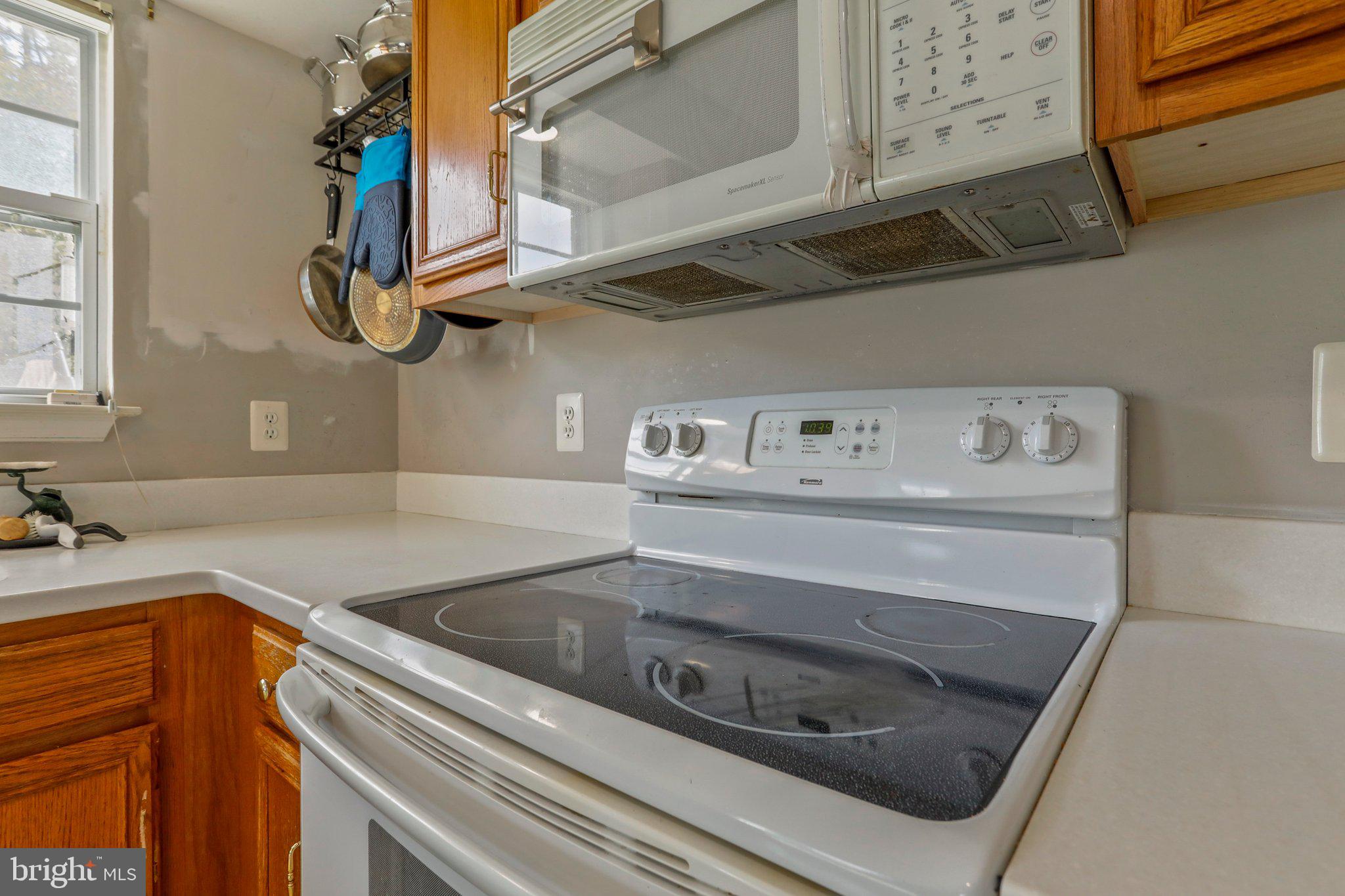 6115 Pine Ridge Terrace Frederick, MD 21701 - Photo 13 of 42 Kitchen