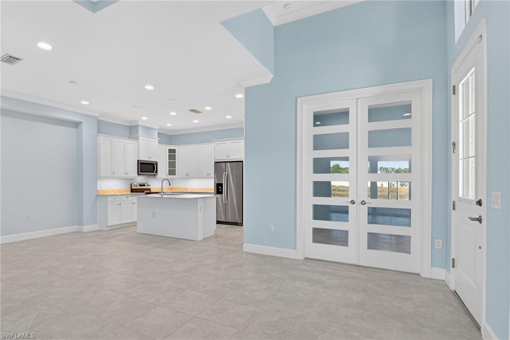 8813 Yucatan Court Naples, FL 34113 - Photo 7 of 43