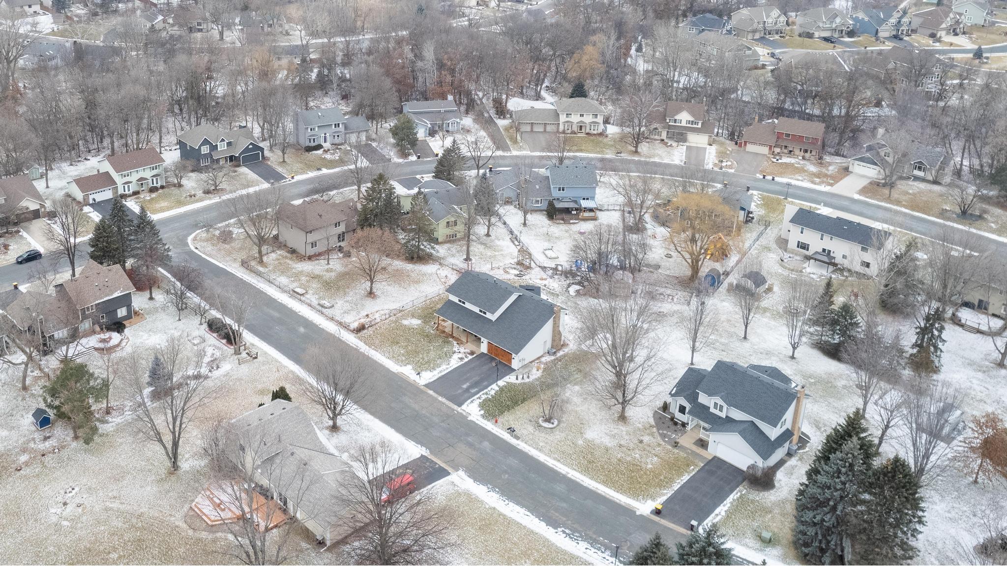 1007 Cross Road Eagan, MN 55123 - Photo 36 of 46