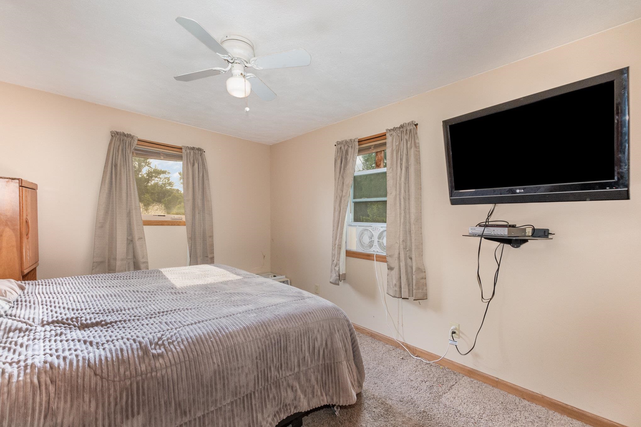 406 West Main Street Maple Rapids, MI 48853 - Photo 9 of 25 1913287-8.JPG