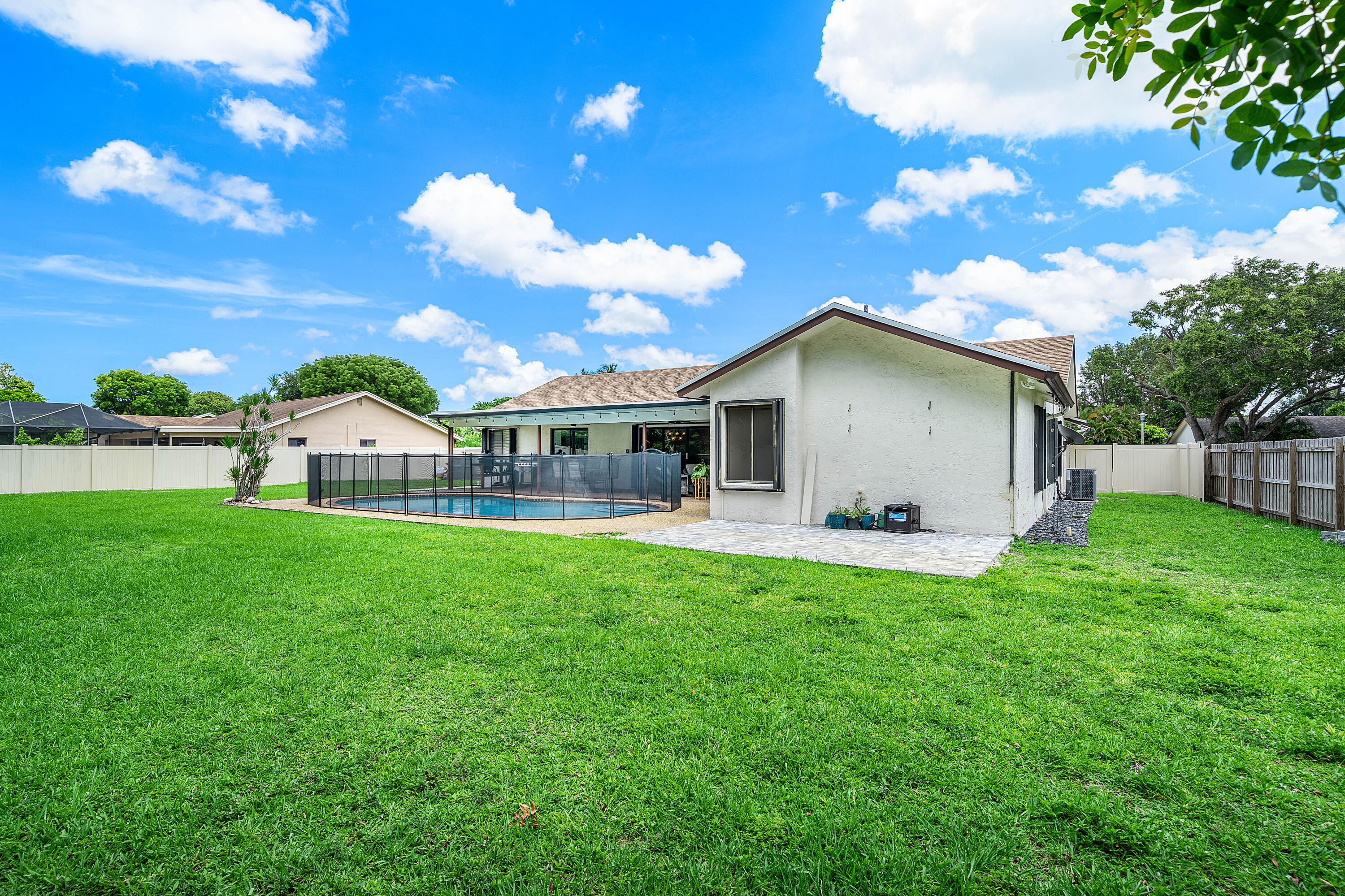 18235 104th Terrace South Boca Raton, FL 33498 - Photo 37 of 50 037-18235104thTerraceSouth-BocaRaton-FL-