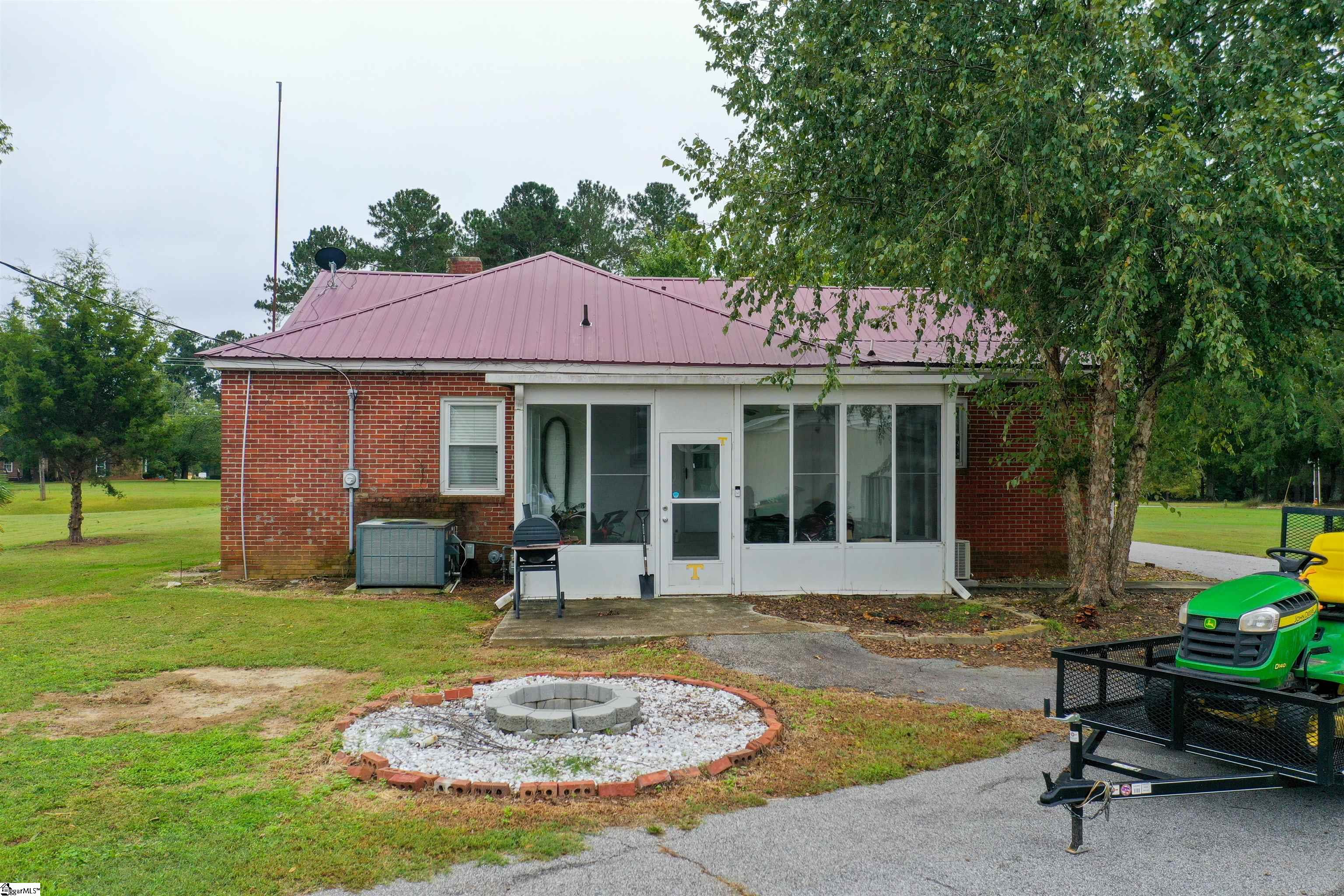 706 Deadfall Road Greenwood, SC 29649 - Photo 23 of 28 Gallery Image 23