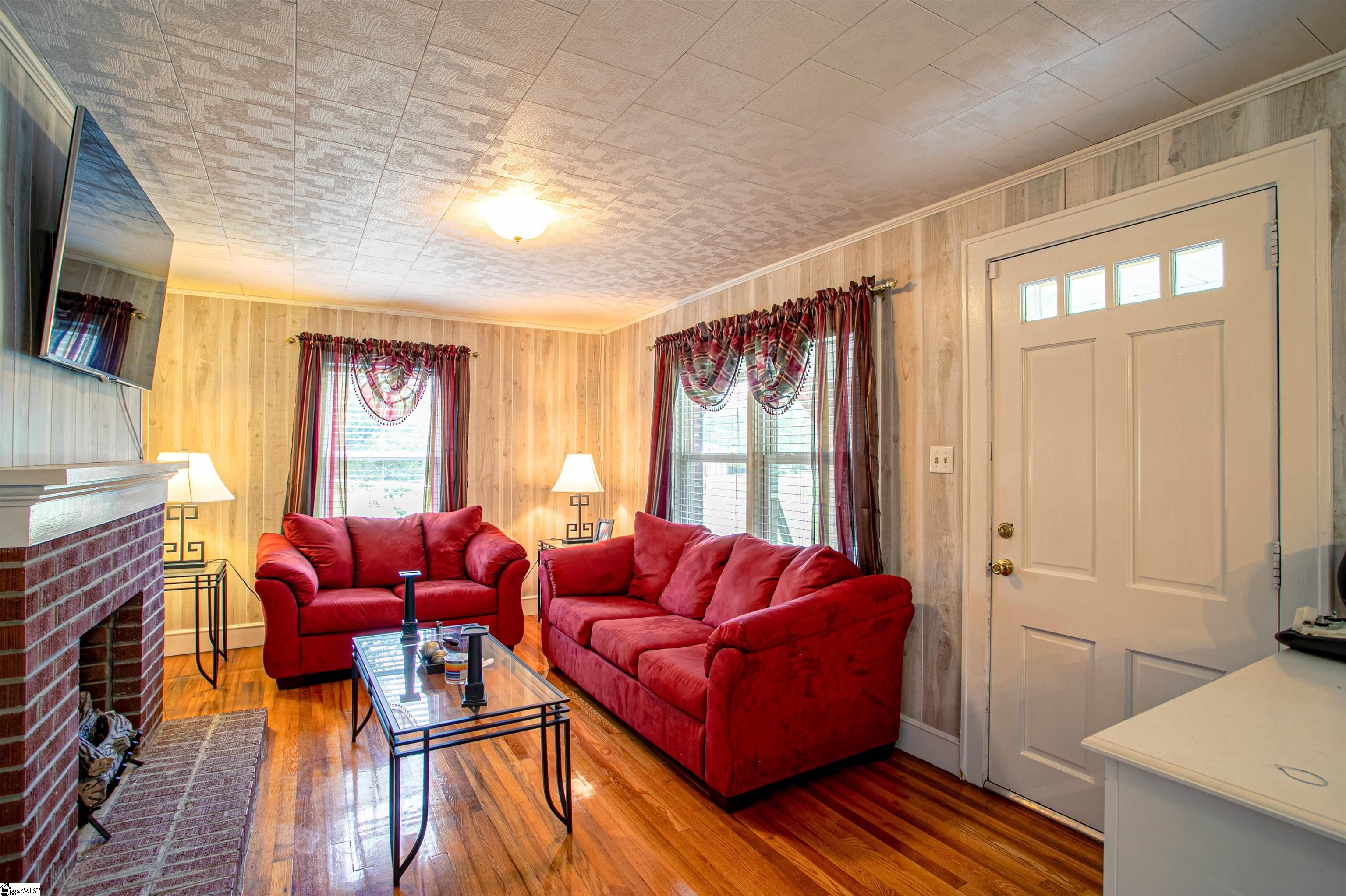 706 Deadfall Road Greenwood, SC 29649 - Photo 5 of 28 Gallery Image 5
