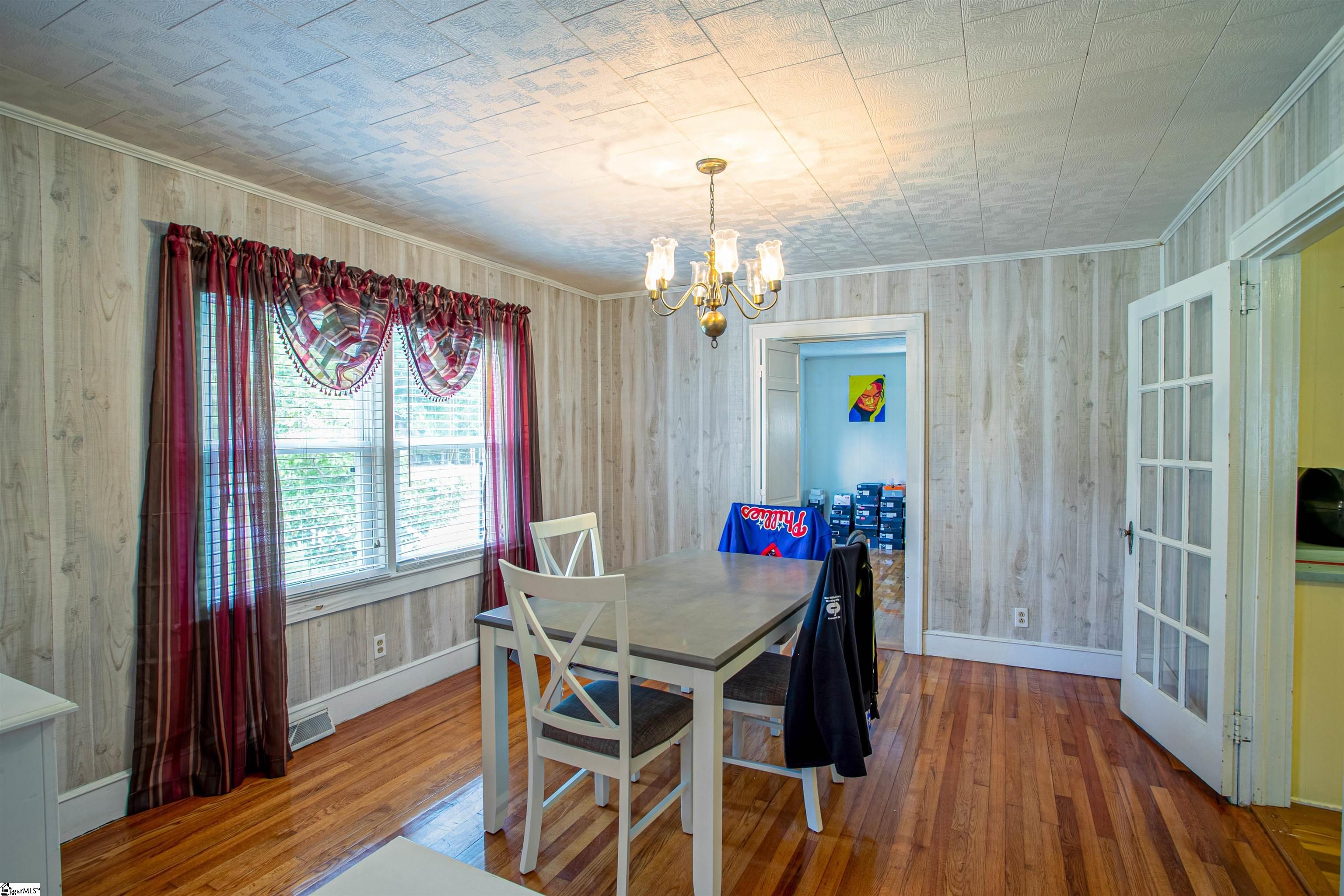 706 Deadfall Road Greenwood, SC 29649 - Photo 6 of 28 Gallery Image 6
