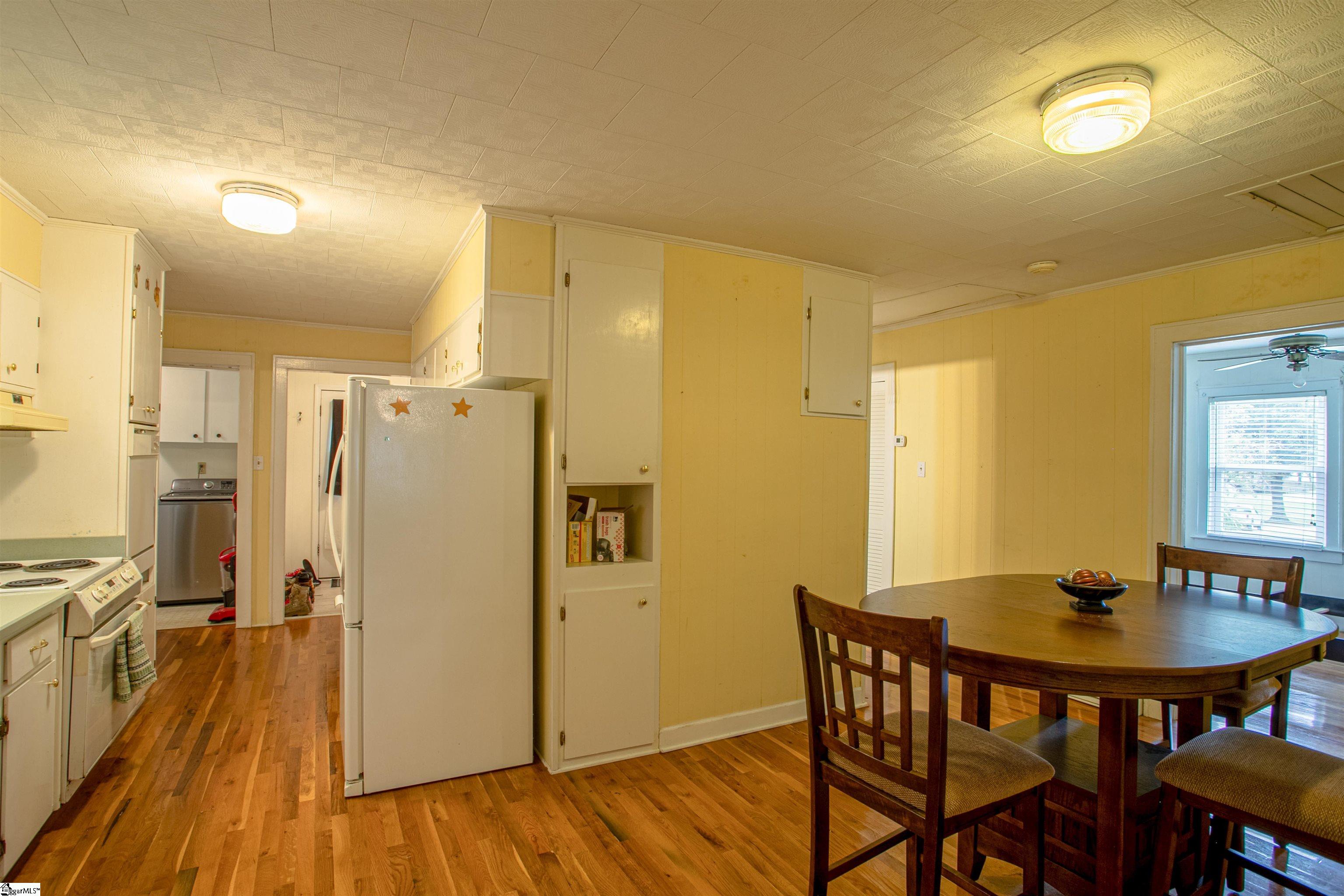 706 Deadfall Road Greenwood, SC 29649 - Photo 10 of 28 Gallery Image 10