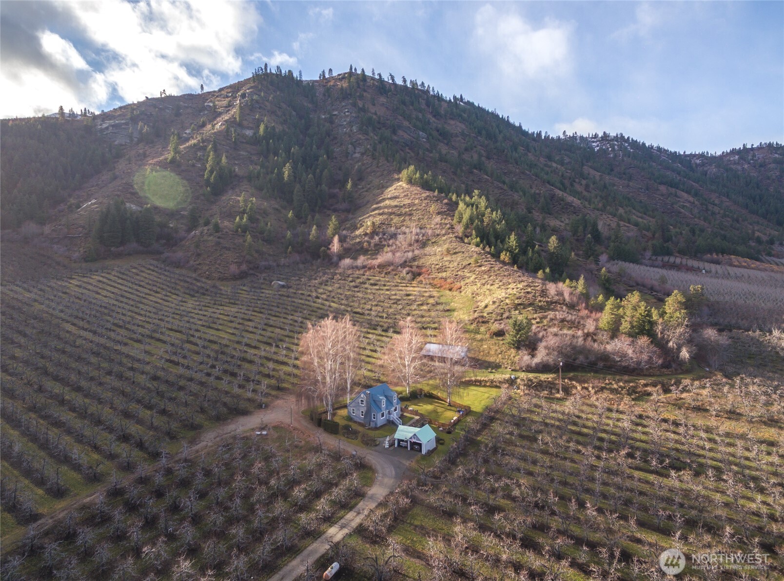 6111 Tigner Road Cashmere, WA 98815 - Photo 4 of 34