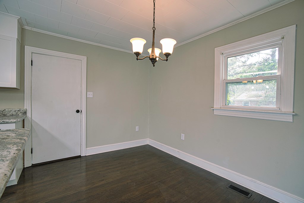 105 Sample Road Greenwood, SC 29649 - Photo 8 of 14 Gallery Image 8