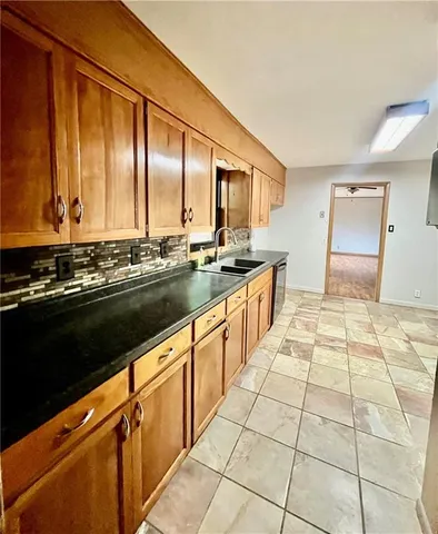 $335,000 | 1612 Country Club Road, Atchison, KS 66002